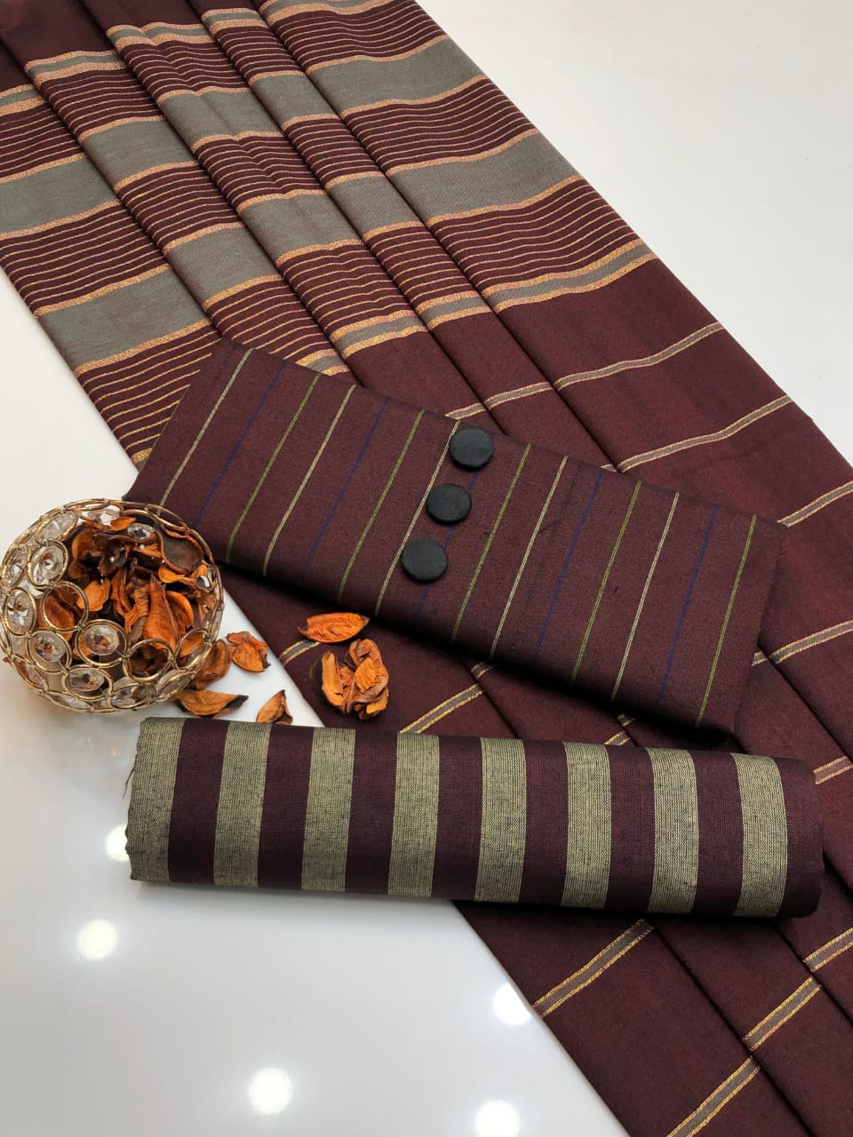 Most Demanding Evergreen Article (Mehroon+Grey Border)